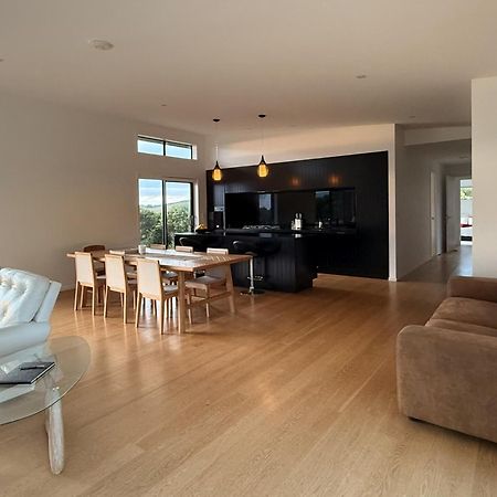 Room At Raglans Travellers Rest Coastal Retreat المظهر الخارجي الصورة